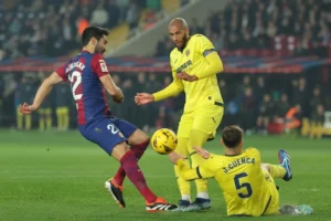 Barcelona thắng kịch tính 4-3 trước Villarreal, vươn lên ngôi đầu bảng La Liga